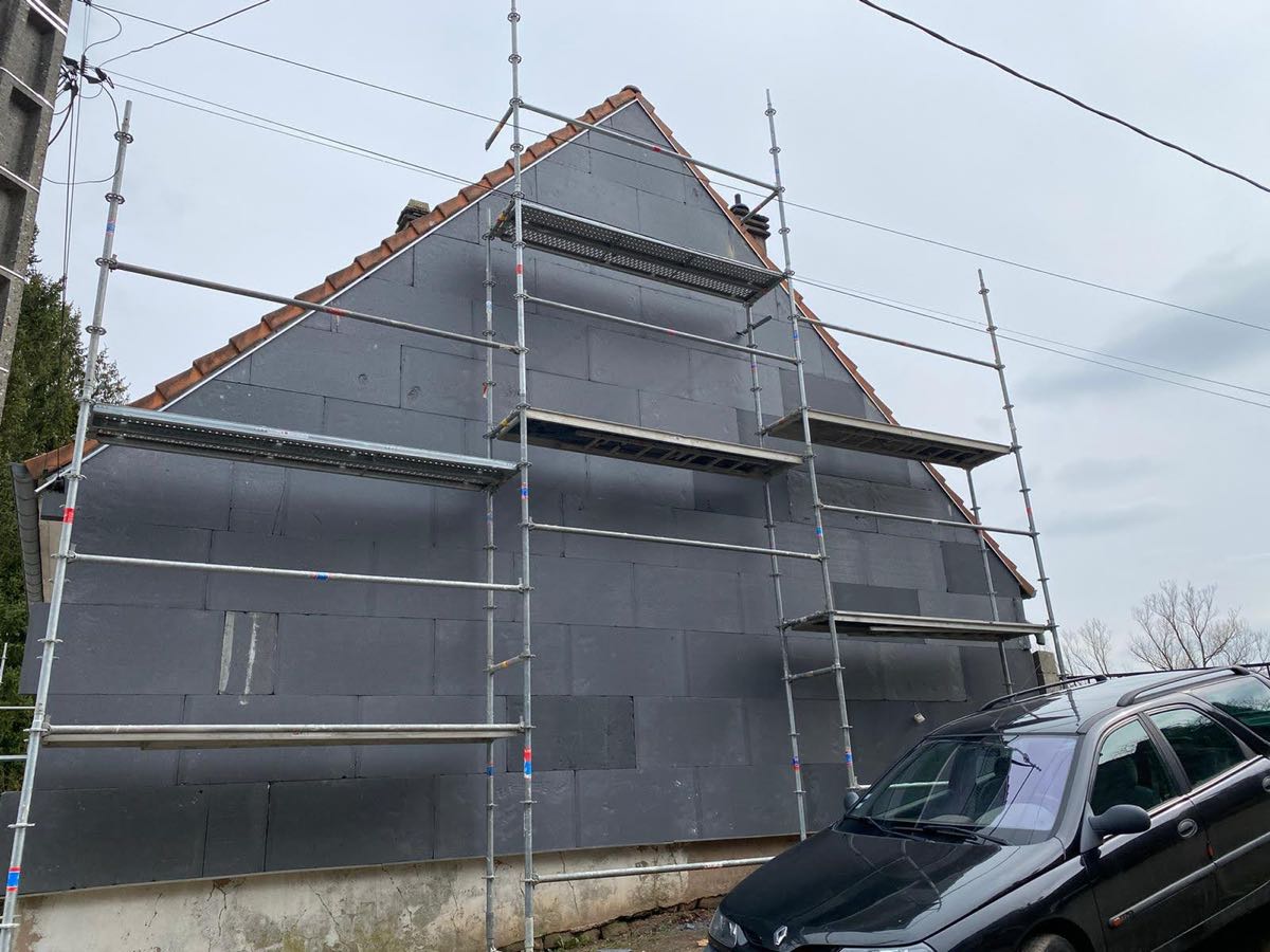 Chantier d'isolation thermique par l'extérieur